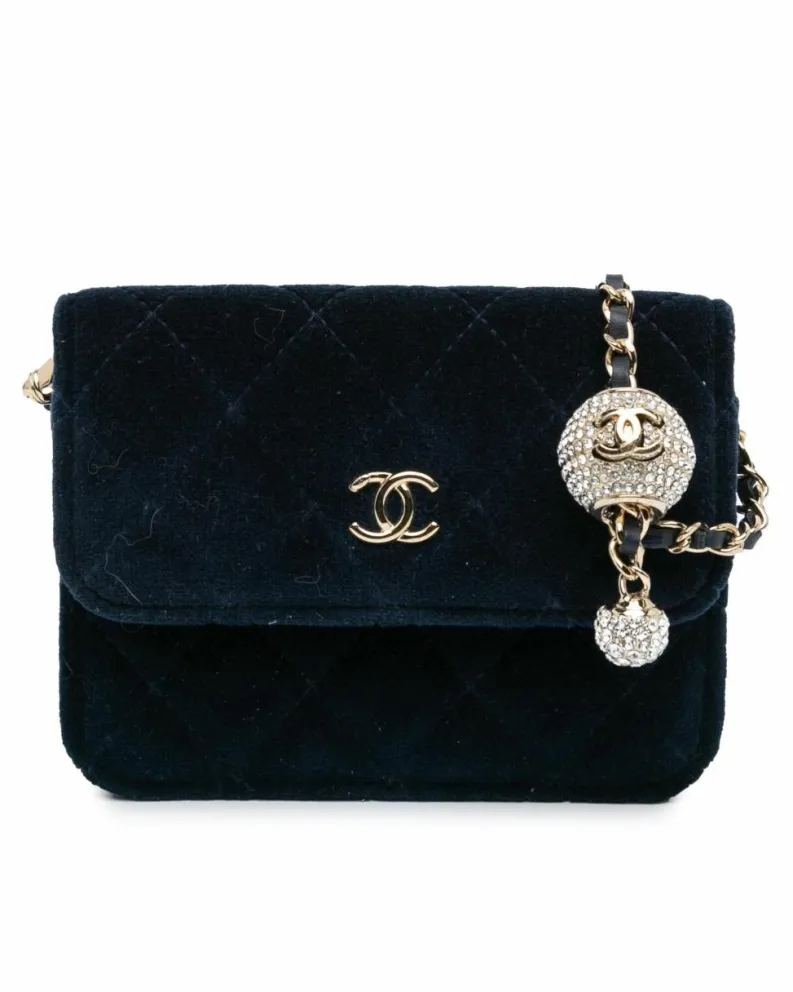 Clutch Bags*Chanel Preloved Mini Velvet Pearl Crush Clutch With Chain Blue
