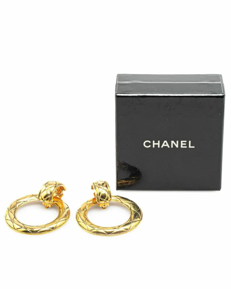 Earrings*Chanel Preloved Quilted Circle Drop Clip-On Earrings Gold