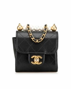 Clutch Bags*Chanel Preloved Quilted Goatskin Leather Clutch with Faux Pearl Detail and Black