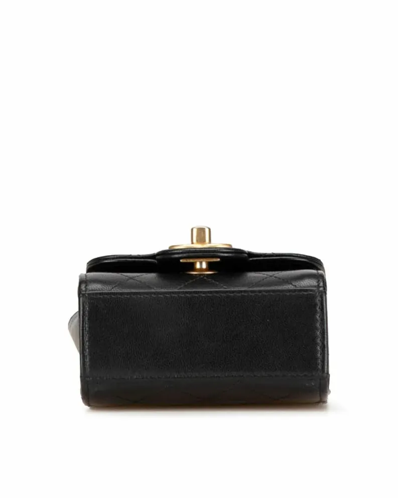 Clutch Bags*Chanel Preloved Quilted Goatskin Leather Clutch with Faux Pearl Detail and Black