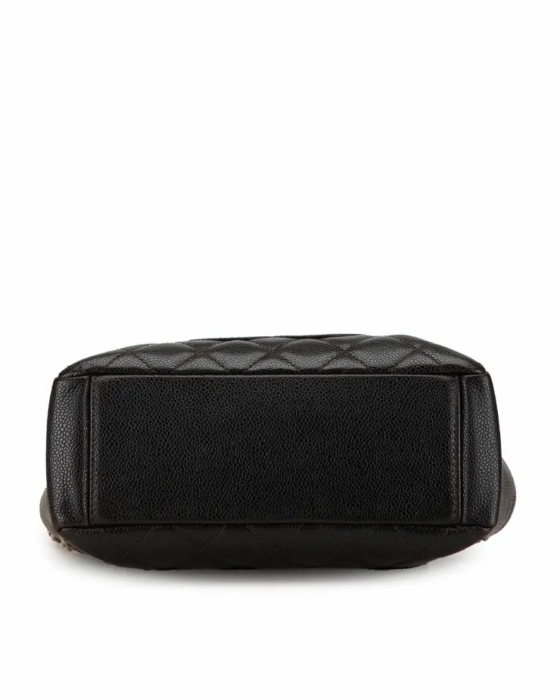 Tote Bags*Chanel Preloved Quilted Leather Tote Bag with Chain Handles and Multiple Black