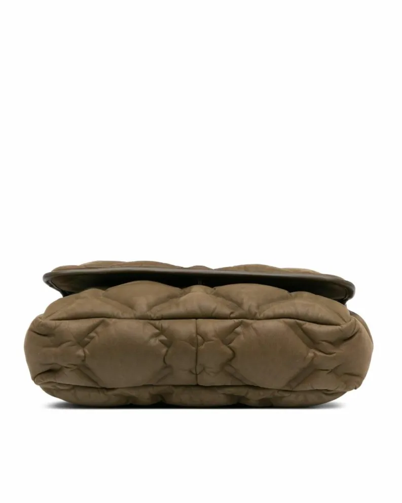 Shoulder Bags*Chanel Preloved Quilted Leather Flap Shoulder Bag with Chain Straps Brown