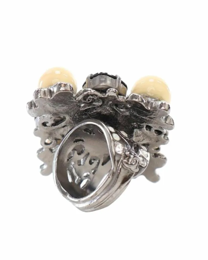 Rings*Chanel Preloved -Toned Rhinestone Flower Ring Silver