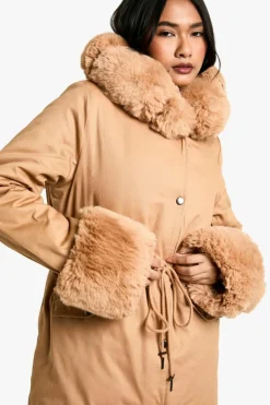 Up To 80% Off Winter Warmers|Going Out Jackets*boohoo Premium Faux Fur Trim Parka camel