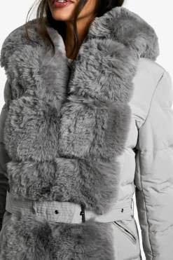 Up To 80% Off Winter Warmers|Parkas*boohoo Premium Faux Fur Trim Parka grey