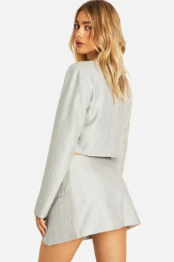 Up To 80% Off Winter Warmers|Suits & Tailoring*boohoo Premium Pinstripe Boxy Cropped Blazer stone