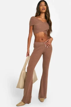 Knitted Co-Ords|Trousers*boohoo Rib Knit Wrap Top & Flare Trouser Co-ord mocha