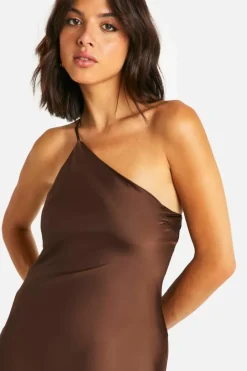 Cami Dresses|Maxi Dresses*boohoo Satin Asymmetric Strap Maxi Dress chocolate