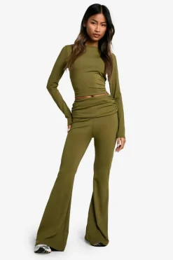 Long Sleeve Tops*boohoo Sculpting Slinky Crew Neck Long Sleeve Top khaki