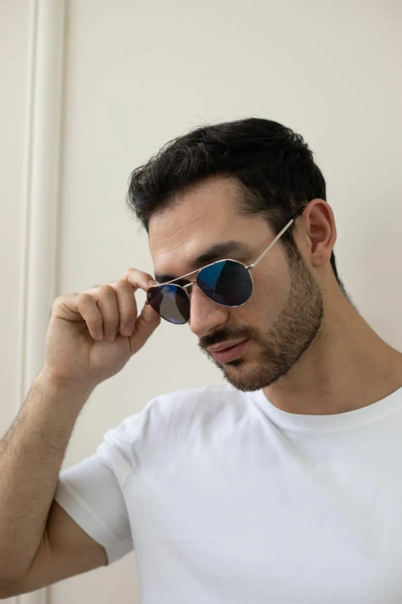 Sunglasses*SVNX Aviator Sunglasses With Blue Mirrored Lenses Silver