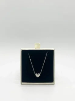 Necklaces*SVNX Small Heart Necklace in Silver
