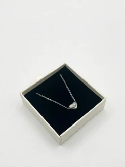 Necklaces*SVNX Small Heart Necklace in Silver