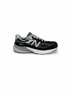 Trainers*New Balance Sporty Sneakers with Rubber Sole and Textile Lining Black
