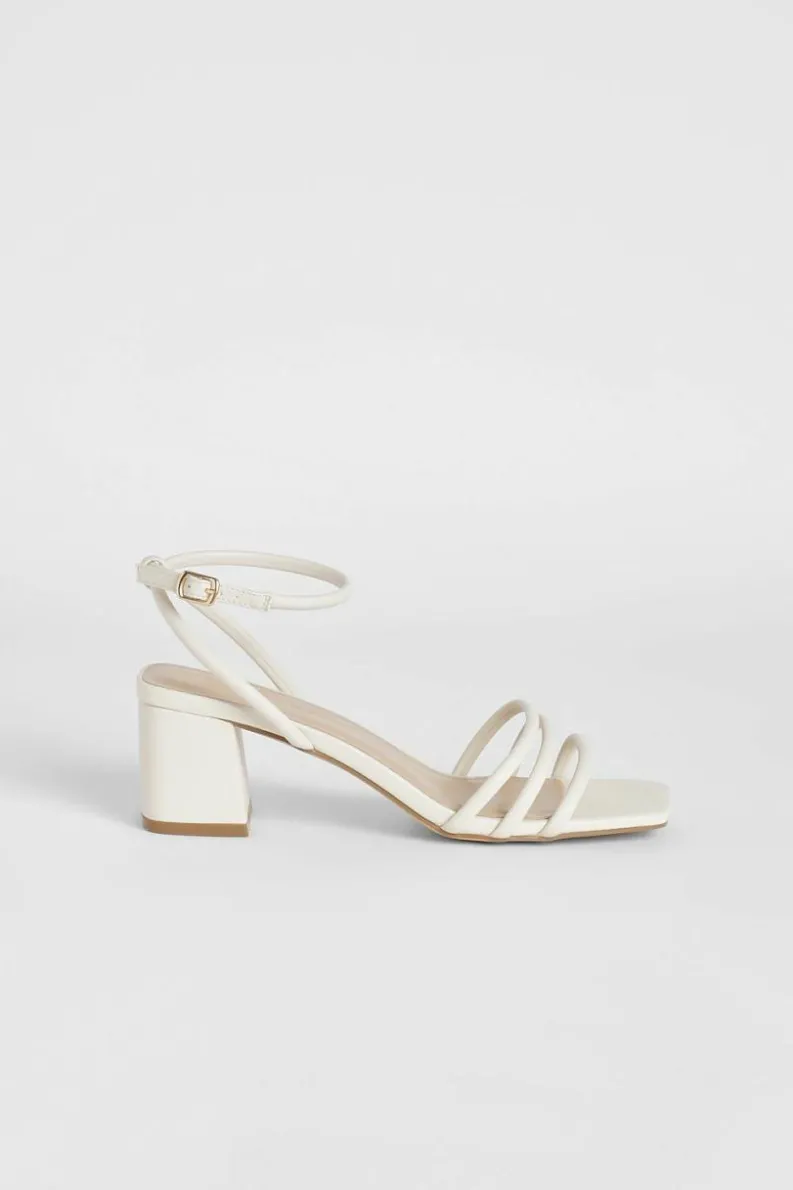 Heels*boohoo Square Toe Triple Strap Low Block Heel Sandals ecru