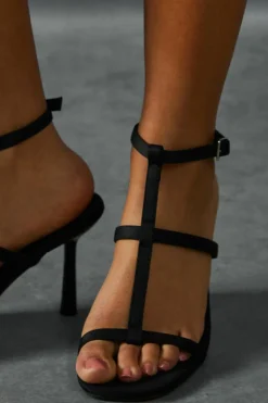 Heels*MissPap T Bar Padded Sole Heels black