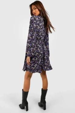 Wrap Dresses*boohoo Tall Floral Print Ruffle Wrap Skater Dress black