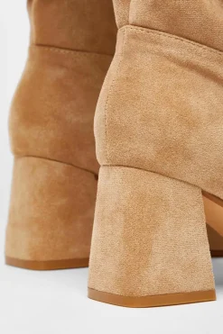 Heeled Boots*Quiz Wide Fit Knee High Faux Suede Block Heel Boots Taupe