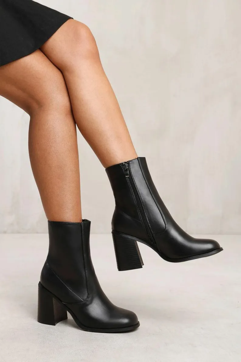 Chunky Boots|Heeled Boots*Where's That From Teagan' Ankle Boot With Chunky Heel And Side Zip Black