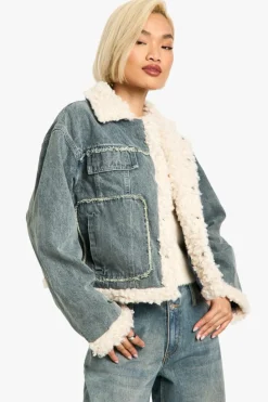 Up To 80% Off Winter Warmers|Denim Jackets*boohoo Teddy Trim Denim Jacket mid wash
