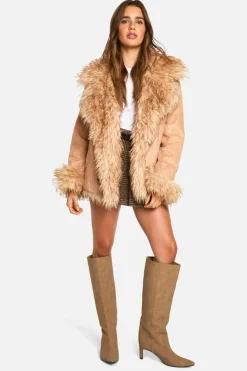 Up To 80% Off Winter Warmers|Aviator Jackets*boohoo Vintage Look Faux Fur Aviator nude pink