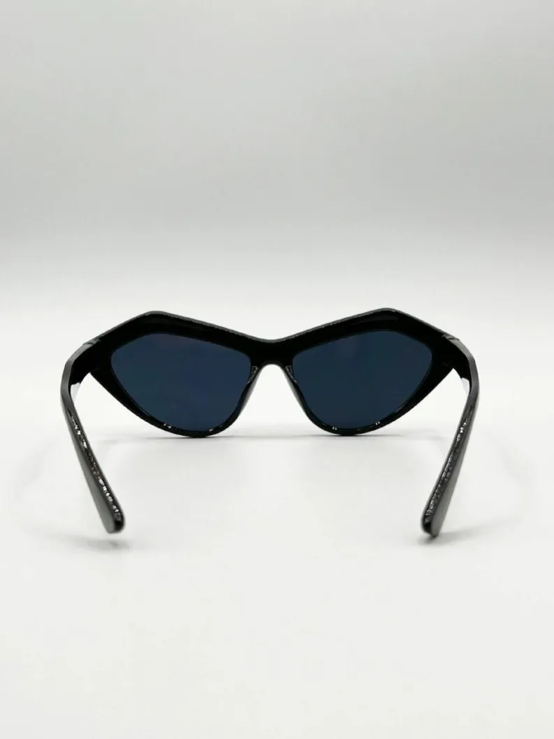 Sunglasses*SVNX Vintage Style Angular Sunglasses in Black