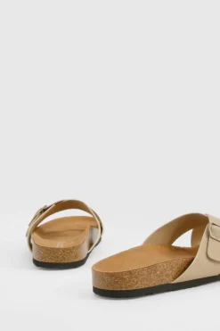 Sandals*boohoo Wide Fit Cross Over Buckle Footbed Sliders taupe
