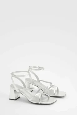 Heels*boohoo Wide Fit Metallic Asymmetric Strappy Low Block Heels silver