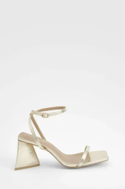 Heels*boohoo Wide Fit Metallic Flared Heel Barely There Sandals gold