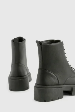 Chunky Boots|Biker Boots*boohoo Wide Fit Toe Cap Detail Chunky Hiker Boots black