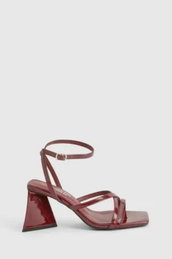 Heels*boohoo Wide Fit Vinyl Flared Heel Crossover Sandals oxblood