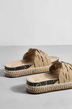 Sandals*boohoo Wide Fit Woven Embellished Flatforms tan